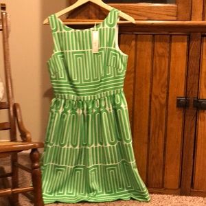 Trina Turk size 6 Dress NWT